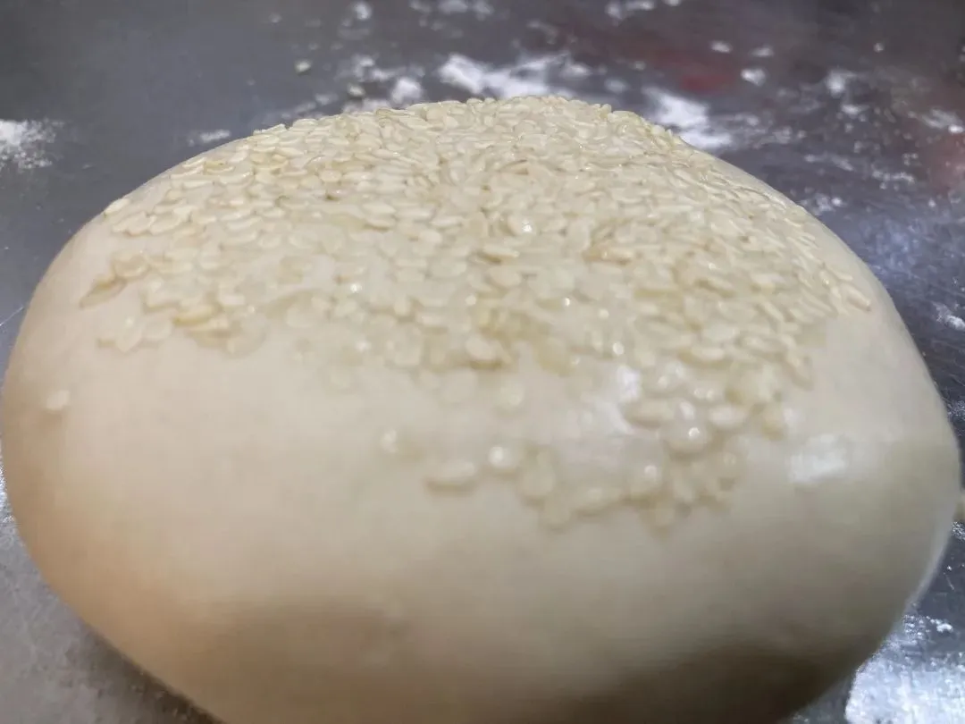 一口酥香！街头的饼铺里，氤氲着多少人的晨间“食”光