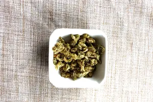 红红火火，新年自制手工糖果，不含添加物，香甜酥脆，味道却杠杠的