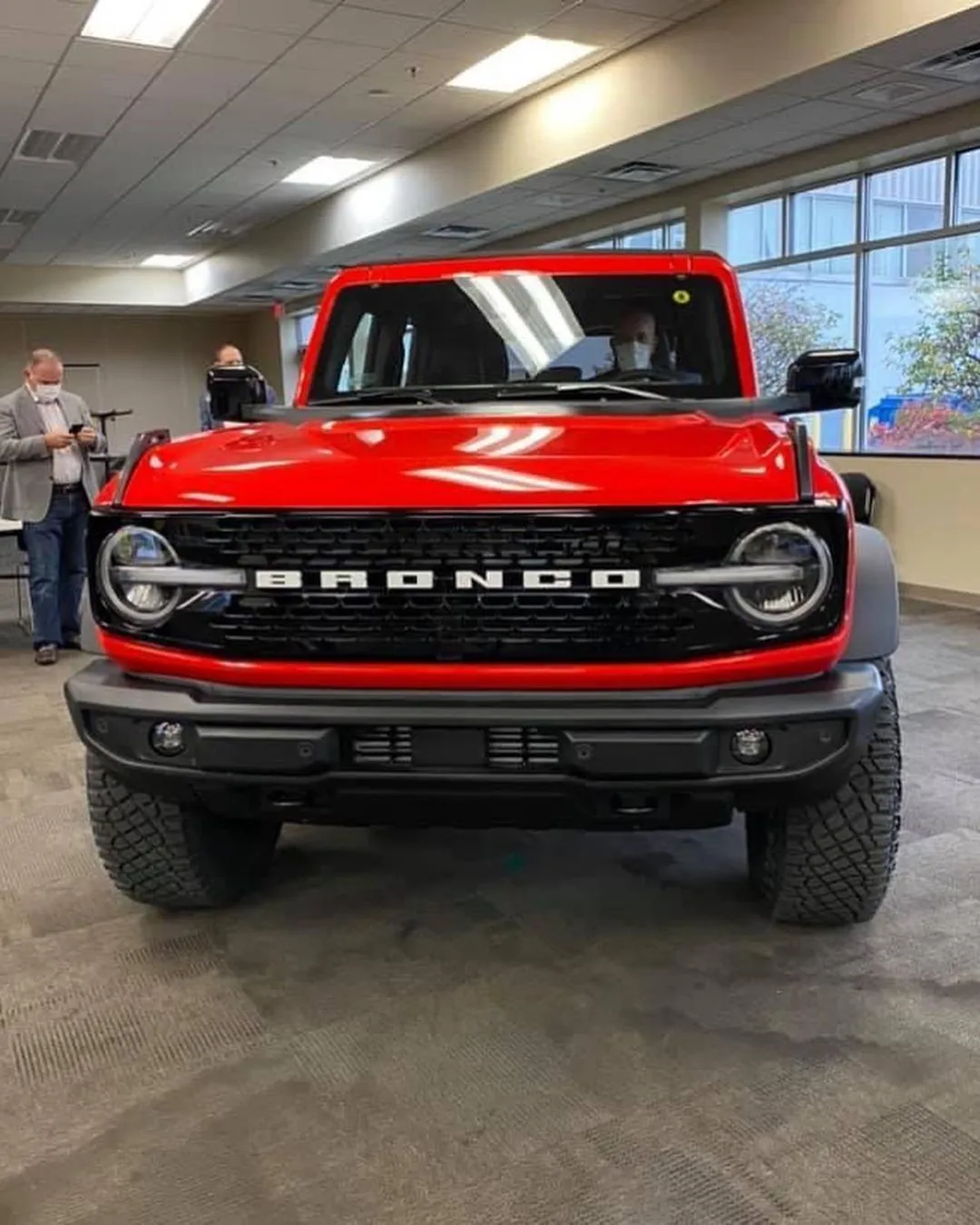 海外实拍全新福特Bronco 经典硬派越野车回归/对标牧马人