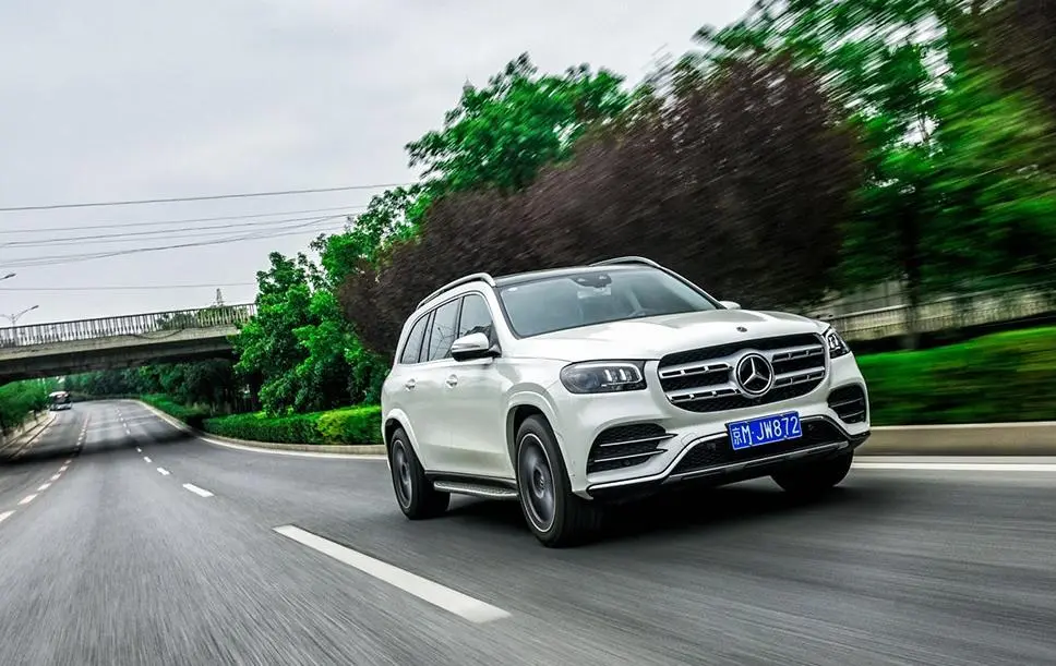 奔驰旗舰SUV GLS 450，除了豪华，真的不好开吗