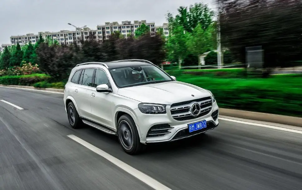 奔驰旗舰SUV GLS 450，除了豪华，真的不好开吗