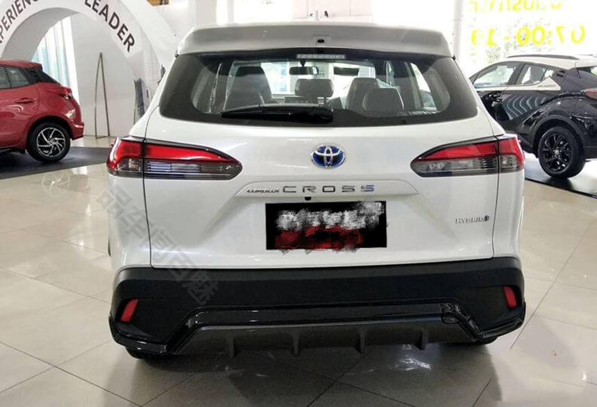 新款丰田卡罗拉Cross现身，造型比RAV4还大气，1.8L混动＋四驱