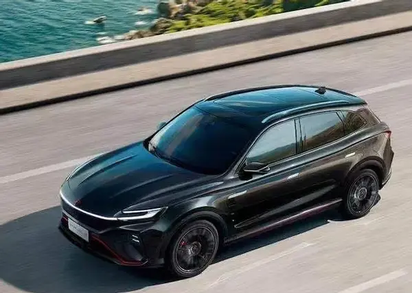 全球首款量产5G智能纯电SUV，MARVEL R把科幻电影搬进了现实