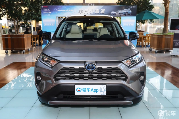 崛起！年薪20万就买丰田RAV4荣放！你听说了吗？