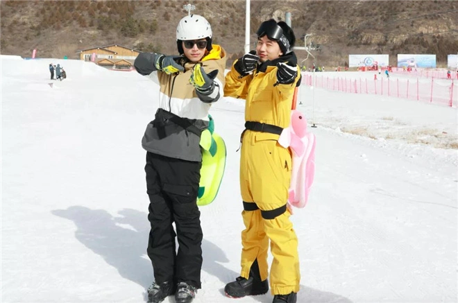 《冬奥公益大讲堂》再开讲 白客子墨勇闯雪上世界