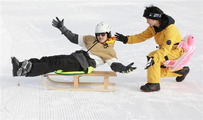 《冬奥公益大讲堂》再开讲 白客子墨勇闯雪上世界