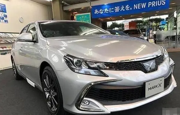 丰田锐志正式换代，新外观新内饰，3.0L＋8AT，难寻对手