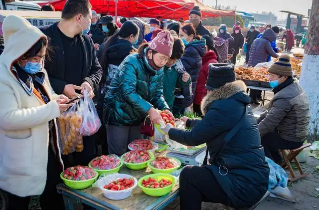 山东邹平民俗摄影：年集上的美味小吃