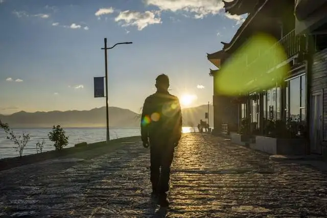 丽江：泸湖秋水间，隐隐浸芙蓉