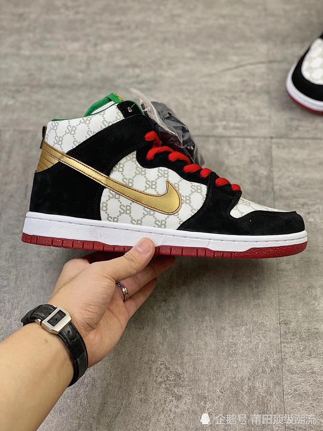 Nike SB X black Sheep 联名 Gucci 黑羊色