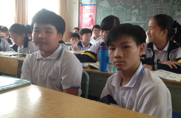 北京教委通知，“中小学生”迎来好消息，家长拍手叫好：早该如此