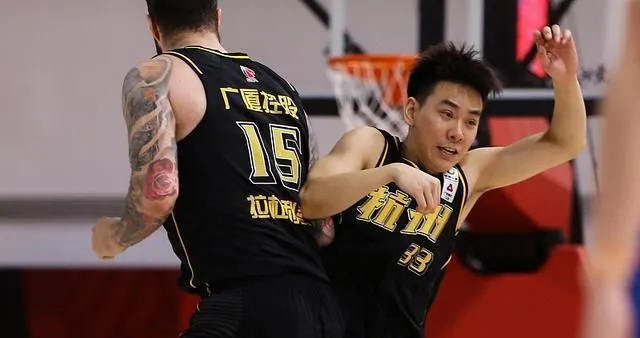 CBA前二阶段助攻榜TOP20：吴前第7郭艾伦第8，西热高居第2