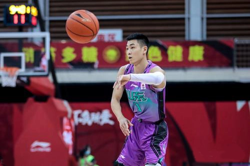 CBA前二阶段助攻榜TOP20：吴前第7郭艾伦第8，西热高居第2