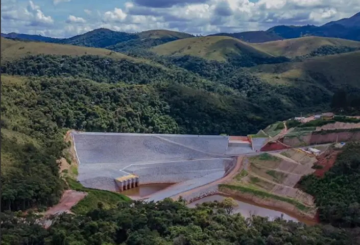 铁矿石价格暴涨，淡水河谷利润翻倍