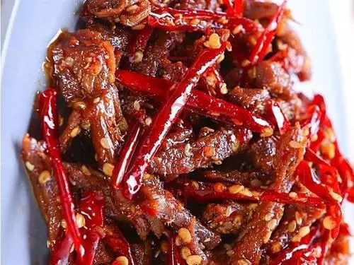 即是一道大菜，也可以当作零嘴，吃到你过瘾的——冷吃牛肉