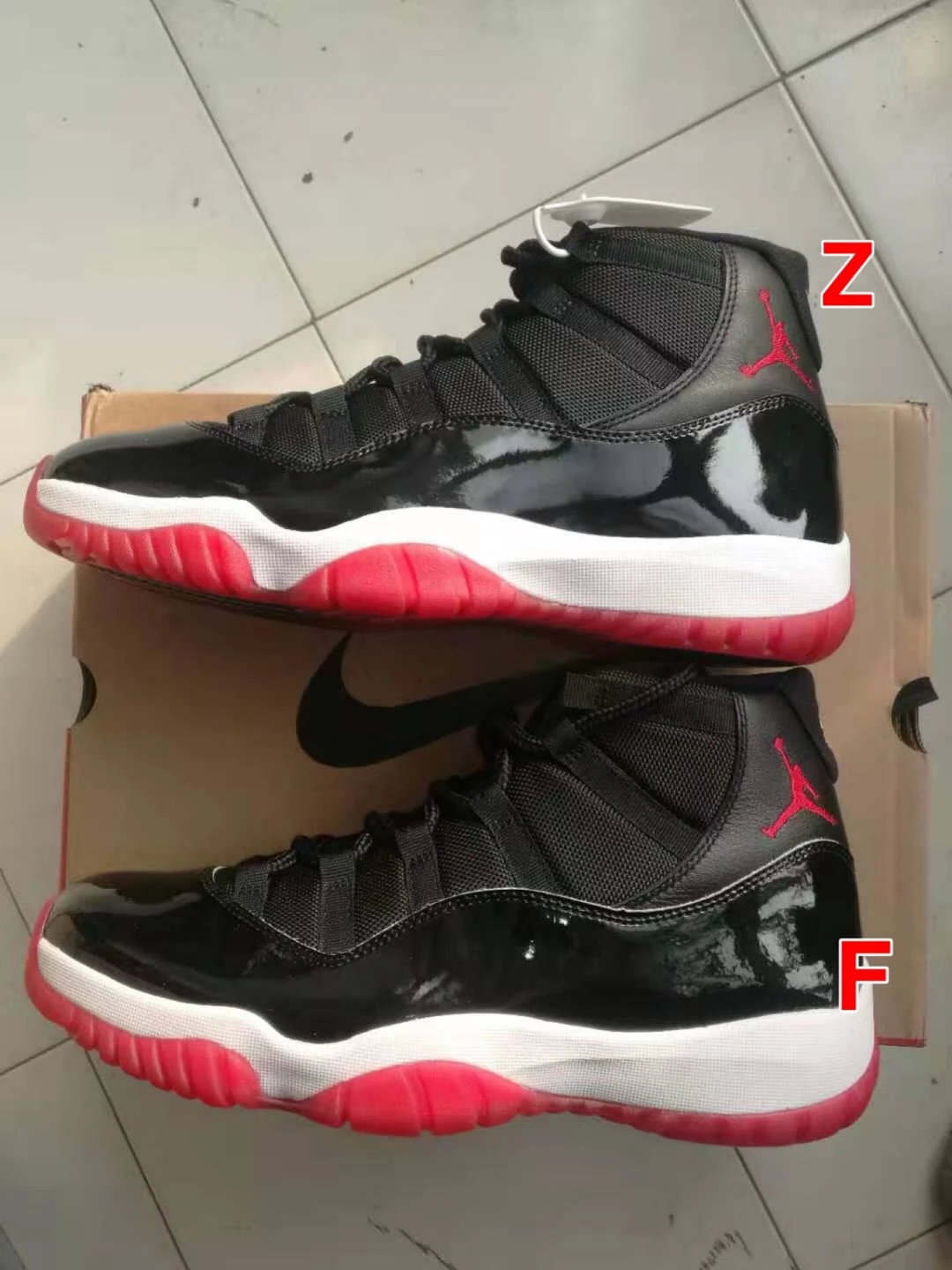 aj11季后赛黑红配色和aj13熊猫配色的真假对比