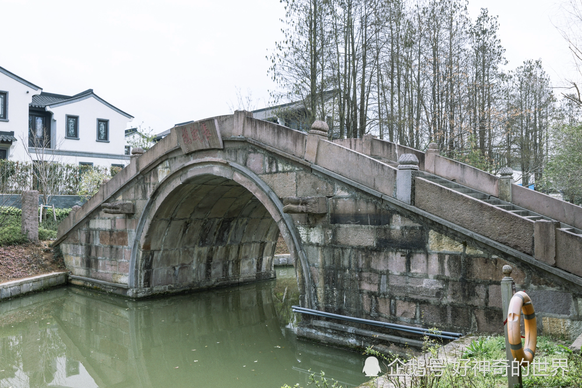 宁波人熟悉的地标建筑，消失20多年重现，藏在一处景点中却无人知