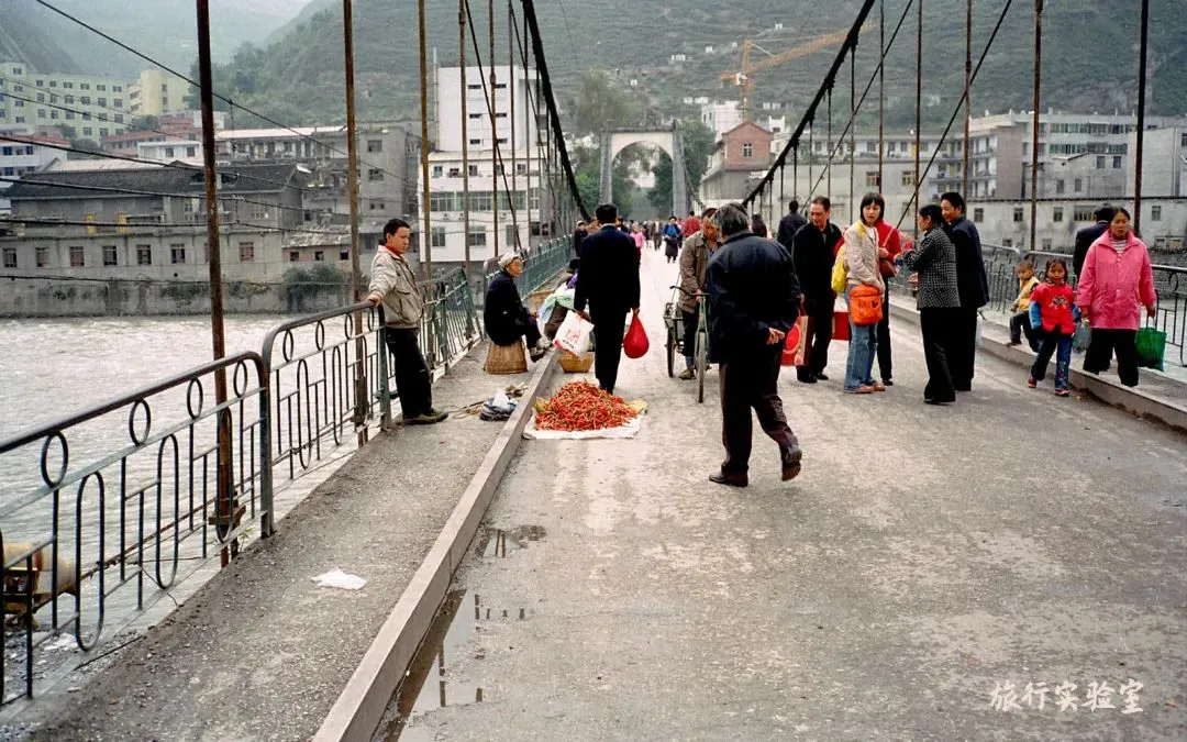 成都之旅最後一站：茂縣街頭拍下照片，十幾年後被拍者找上了門