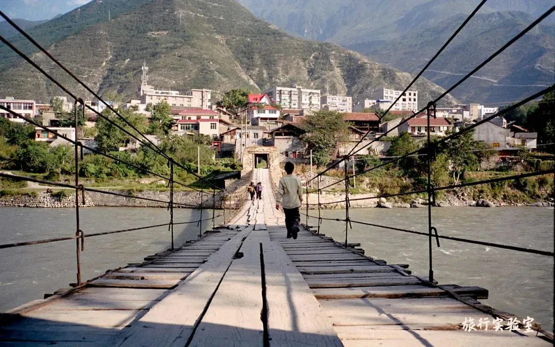 成都之旅最後一站：茂縣街頭拍下照片，十幾年後被拍者找上了門
