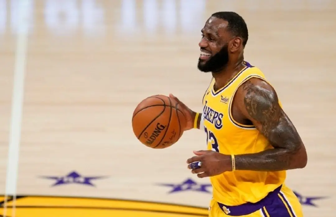 NBA第5期MVP榜出炉：詹姆斯第2，库里第4，哈登排名令人意外