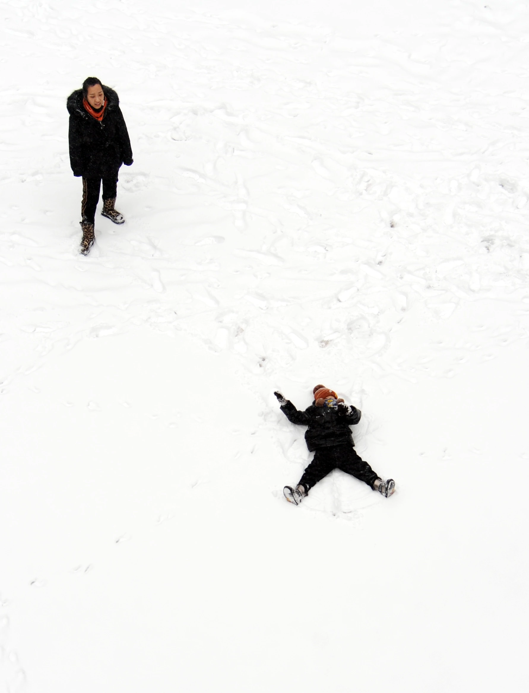 冰城降雪 市民游客又玩嗨了