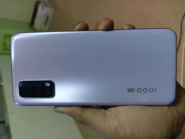 要什么IQOO 3，120HZ＋双模5G仅需1598元，还有大容量电池