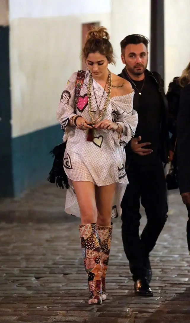 迈克尔杰克逊之女Paris Jackson，收拾好心情，重新出发！