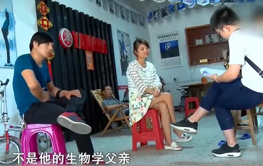 夫妻结婚10年，娘家人始终不待见女婿，男子委屈落泪道出妻子丑事