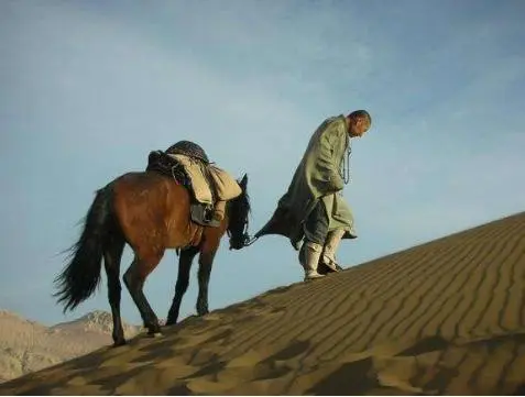 一个被“神化”的中国人，死后千年头骨还被抢，中印日各持一部分