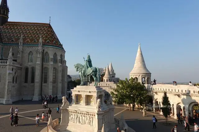 旅游能治抑郁症，跟着欧洲最美丽的公主，追寻她悲剧的一生