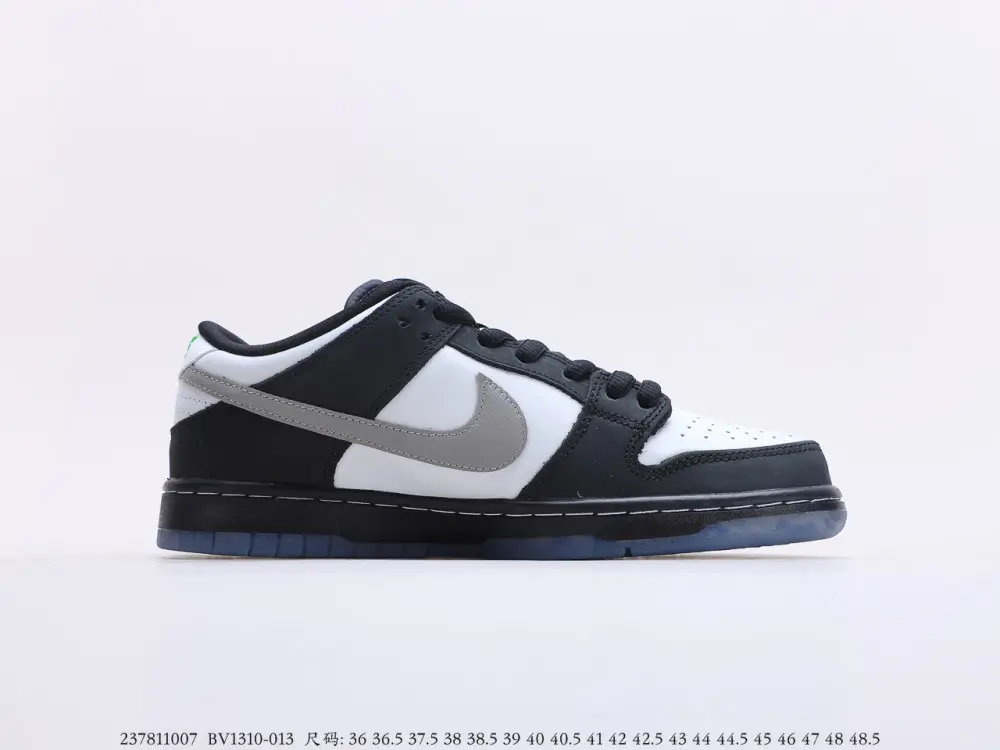 Nike SB Dunk 原盒“黑白熊猫鸽子”开箱测评！