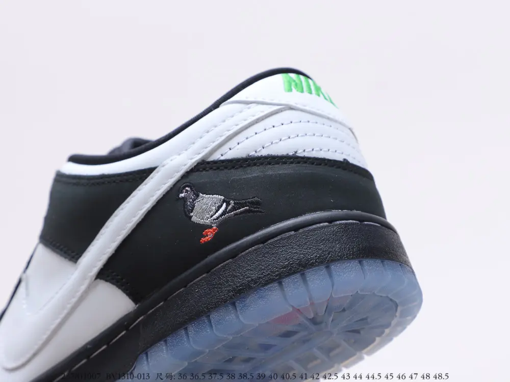 Nike SB Dunk 原盒“黑白熊猫鸽子”开箱测评！