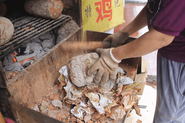 侯家塘这家鸡店，很“黄”很“暴力”！